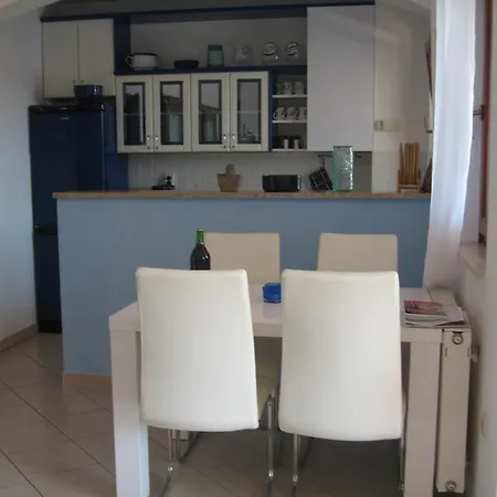 Holiday Enisa בית נופש Tar-Vabriga